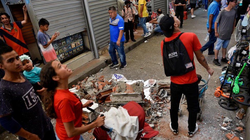 15 people killed in 6.7 magnitude earthquake in Ecuador