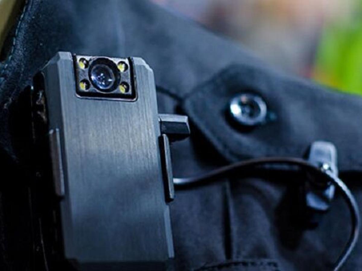 Police officers mandated to wear body cameras! Over 1,200 devices issued
