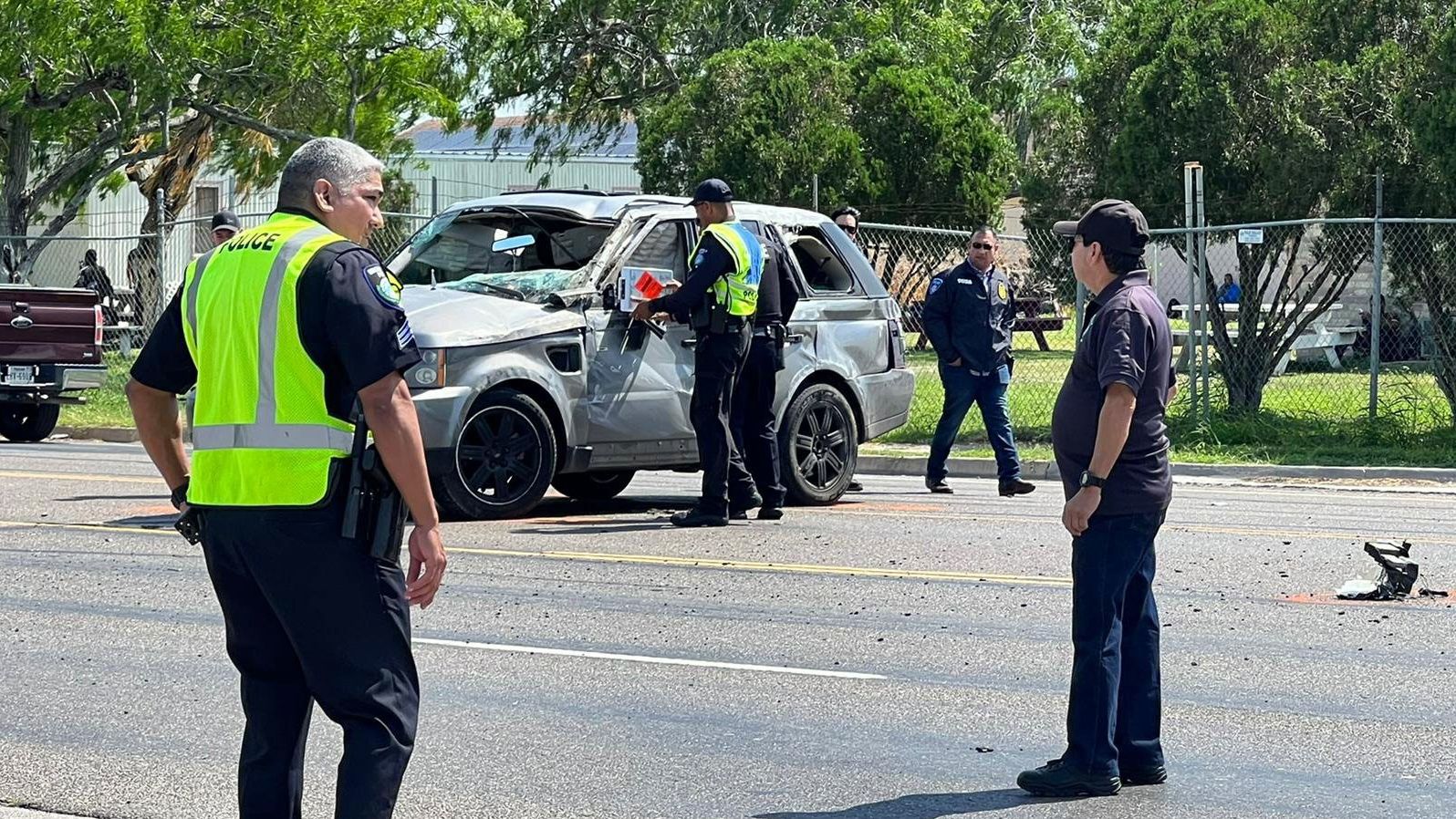 8 dead as car strikes people in Texas border town