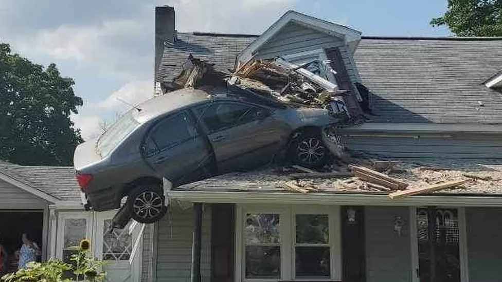 Car crashes into second floor of Pennsylvania home
