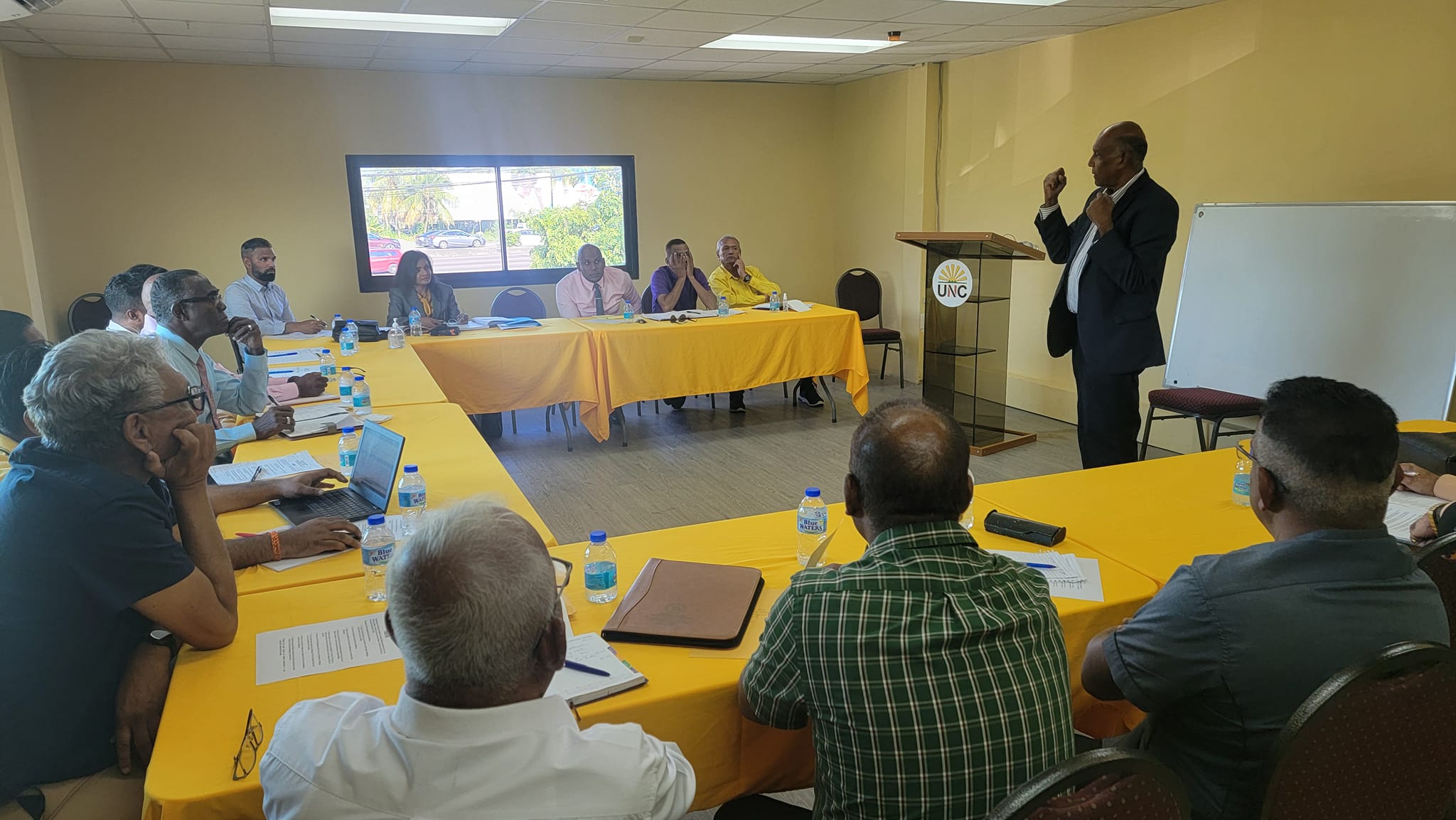 Rambachan conducts local gov’t training session with new mayors, chairmen