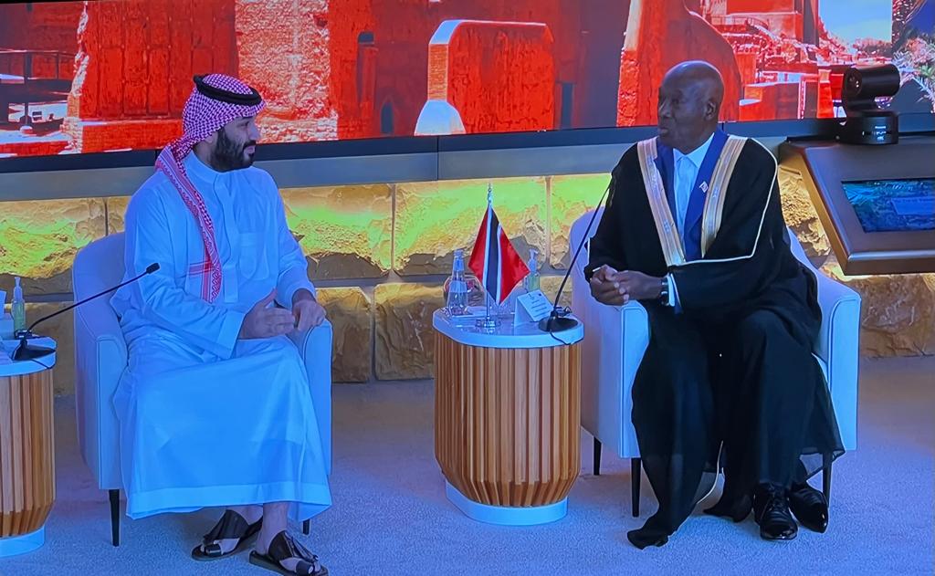 PM meets with Saudi Arabian prince