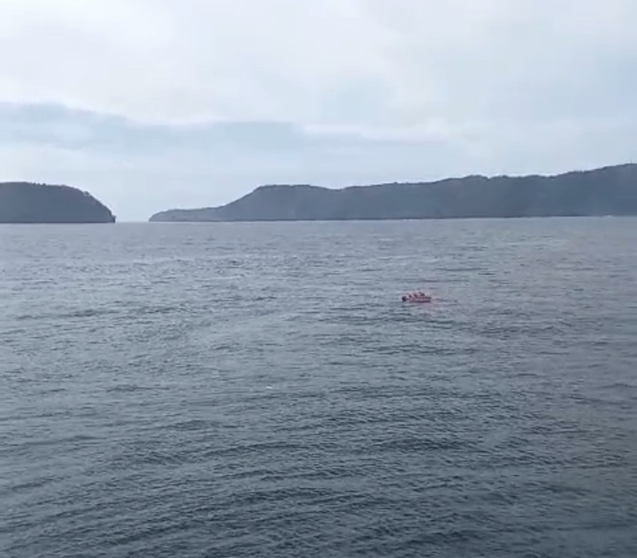 Man seen floating in ocean rescued by Buccoo Reef crew | WATCH