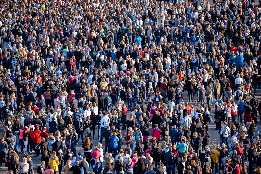 World population will exceed 8 billion at the start of 2024