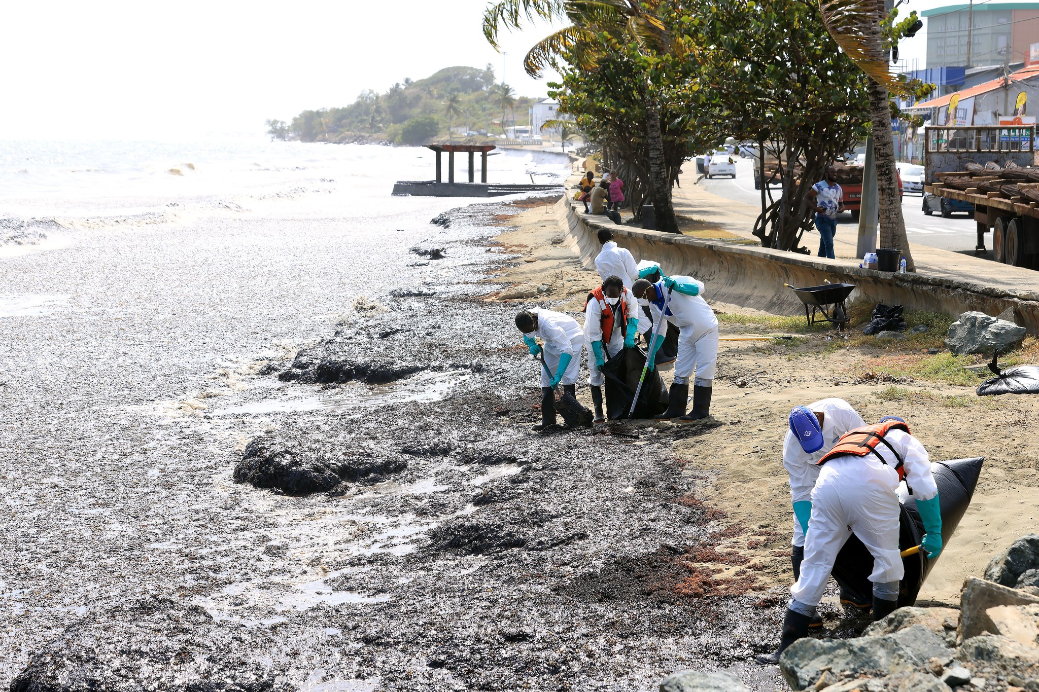 Prime Minister to tour areas impacted by oil spill in Tobago and host press conference
