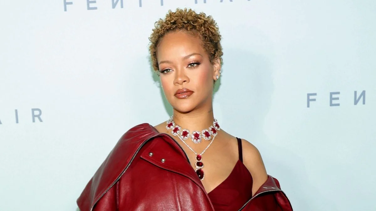 Rihanna says she’s “starting over” on new album
